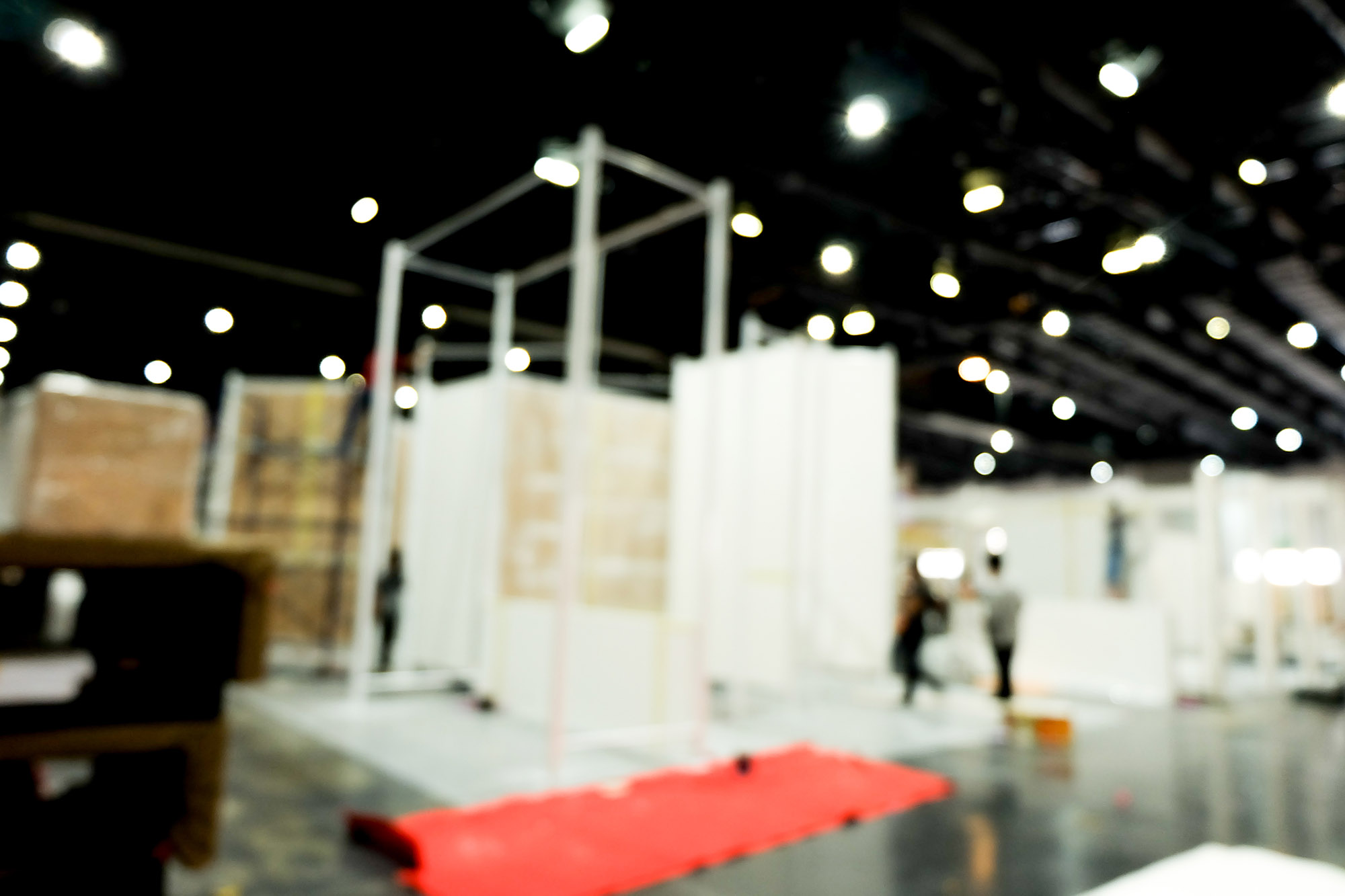 Behind the Scenes: Essential Gear and Logistics for a Seamless Trade Show Experience